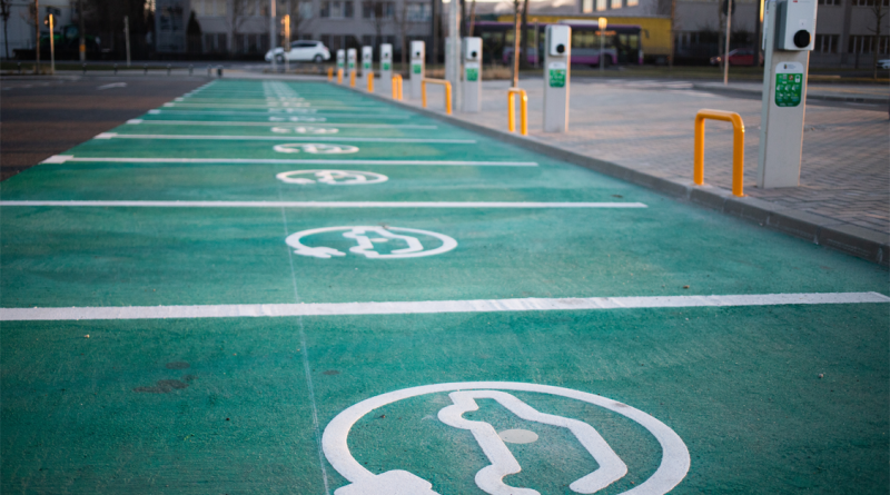 Empty charging station for electric cars